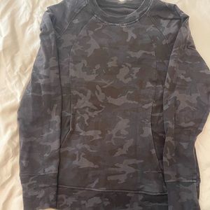 Lululemon sweatshirt